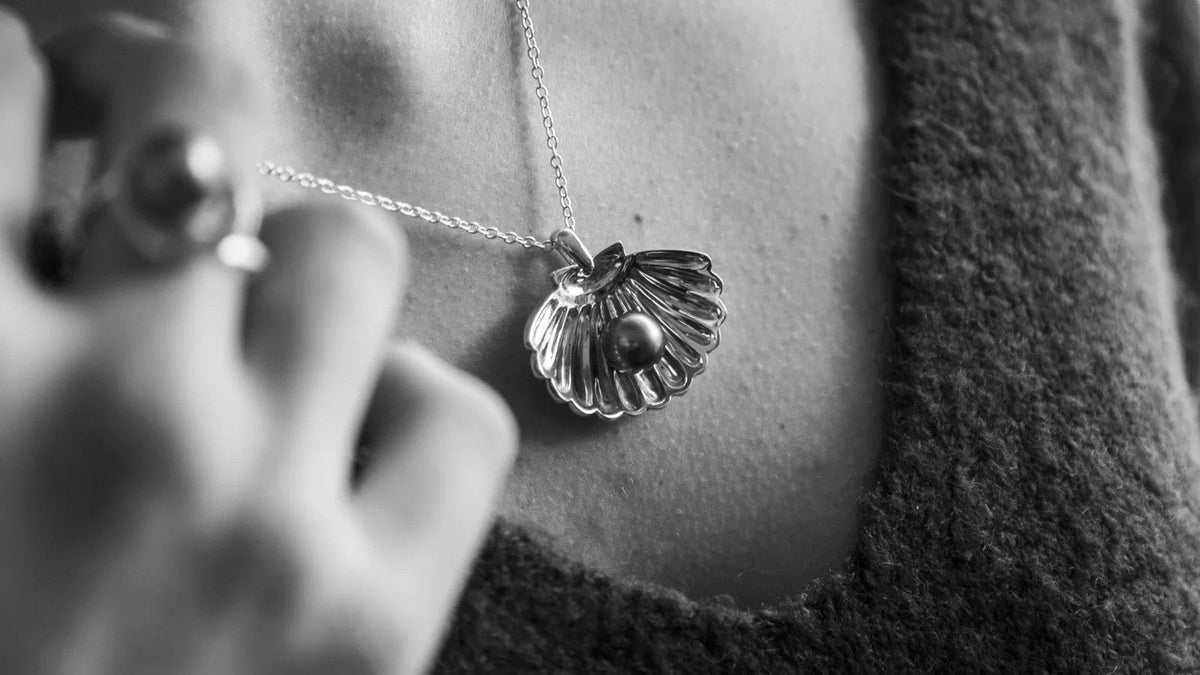 Pendentif Ancien En Argent Massif Avec Grosse Perle Noire - Style Moderne, Argent 925, Pièce Unique Vintage