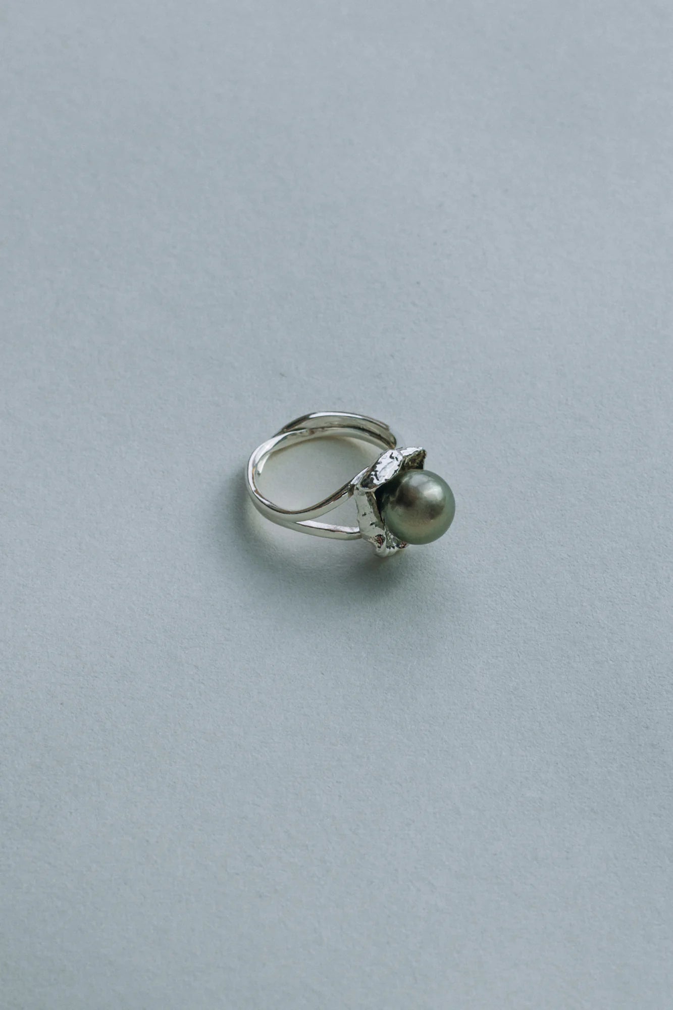 Bague Nui'i'a, de la collection Lagon, shooting Spring Summer 2026 | Honu
