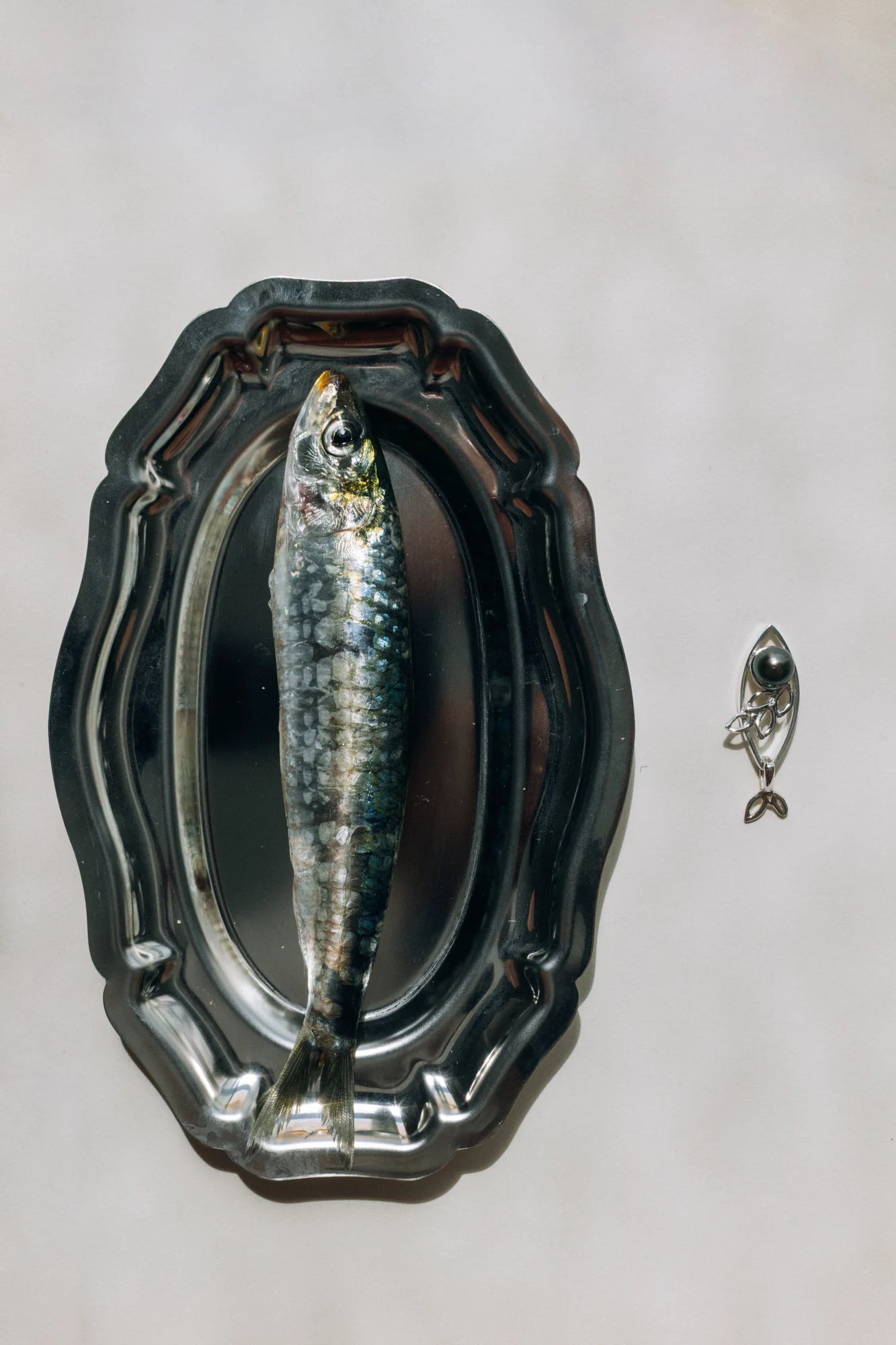 Pendentif Mata'i'oa, de la collection Lagon, shooting Spring Summer 2026 | Honu