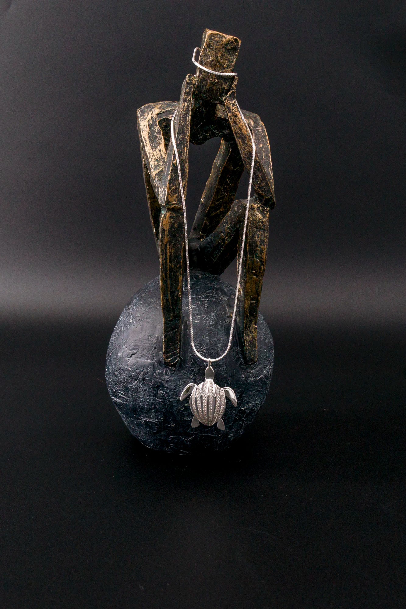 Totem Luth pendant, Totem Luth Collection | Honu