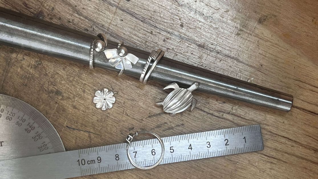 Comment déterminer son tour de doigt ? - Honu Handmade Jewellery