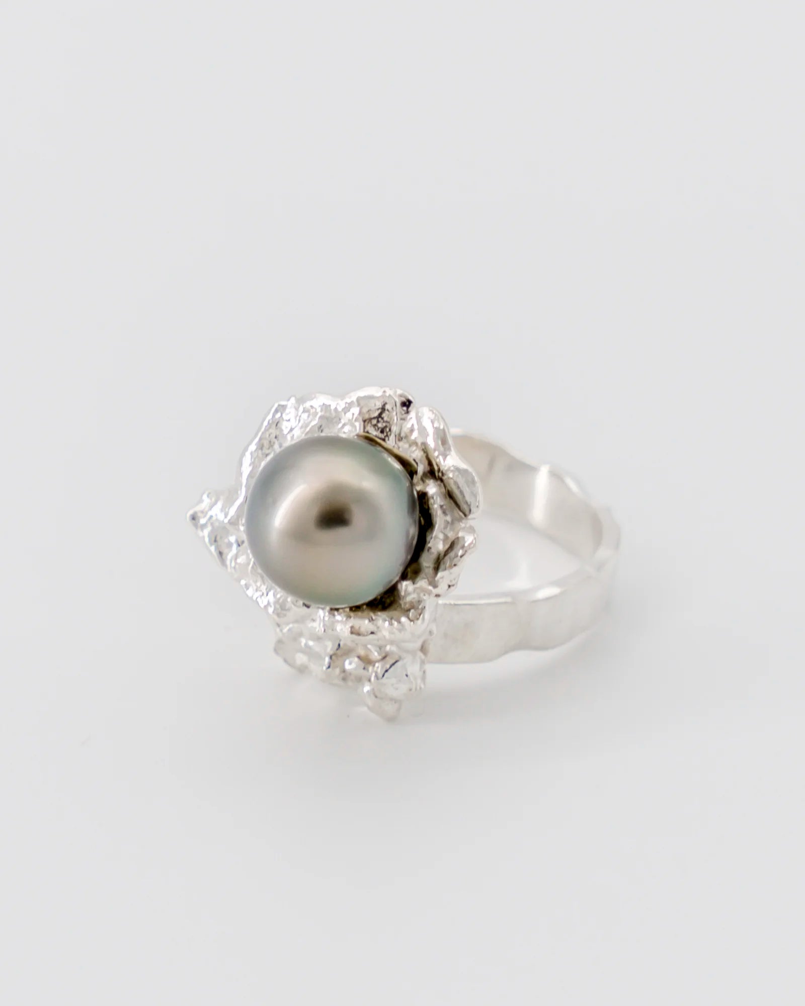 Perle Tahiti lumineuse Bague Origine collection Brut. | Honu Handmade Jewellery