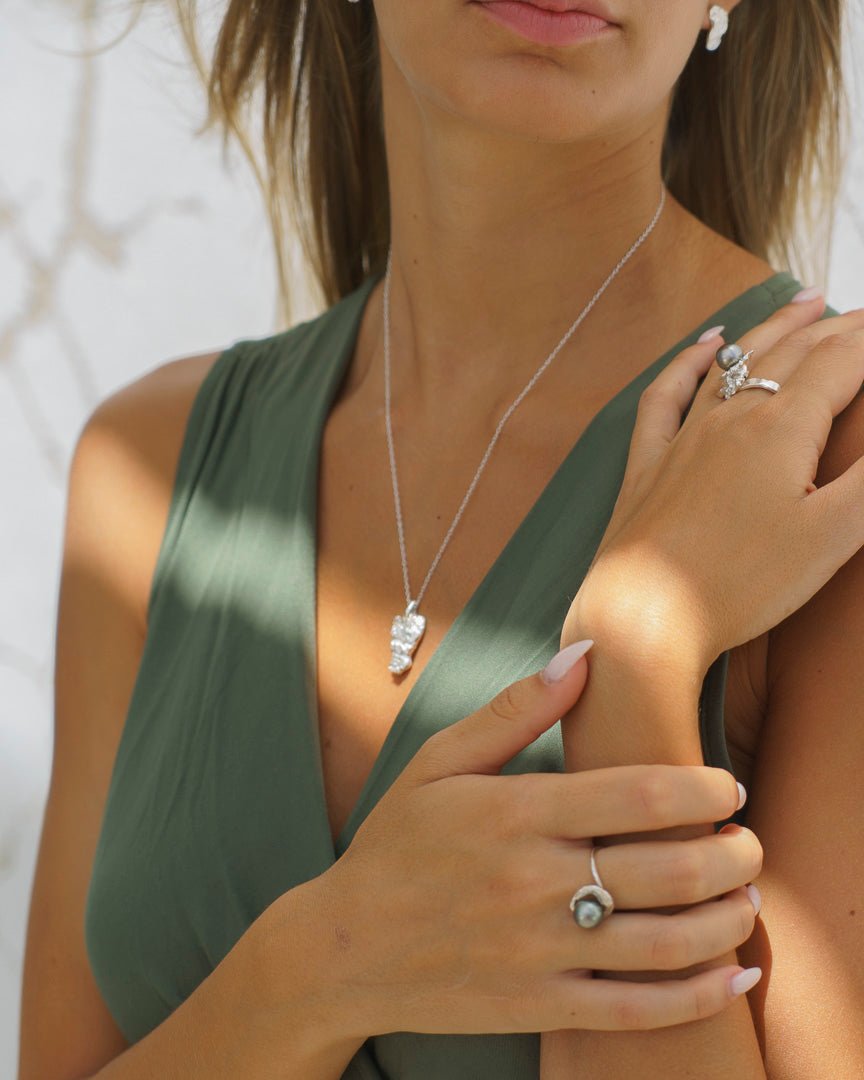 Parure Catrina portée argent 925 boucles asymétriques style mexicain | Honu Handmade Jewellery